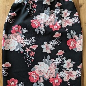 Ricki's floral stretchy pencil skirt